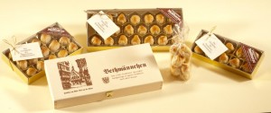 unterschiedliche Gechenkverpackungen mit Frankfurter Bethmännchen
